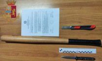Novara 38enne va dalla ex con coltelli e mazza da baseball: arrestato