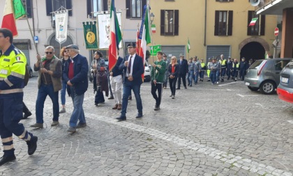 Castelletto Ticino festeggia il 25 aprile con le scuole e i volontari - VIDEO