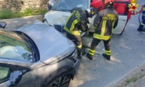 Incidente frontale a Oleggio Castello: due feriti