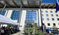 A Gattico Veruno inaugurata la nuova scuola ecosostenibile intitolata a Piero Angela