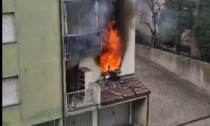 Palazzo in fiamme a Sant'Agabio: 7 evacuati - IL VIDEO