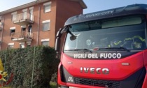 Incendio in un appartamento a Borgolavezzaro: palazzina evacuata