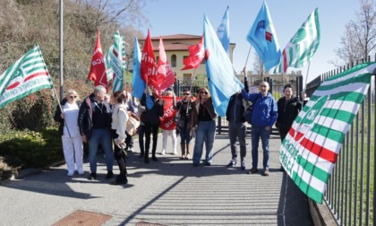 A Nebbiuno i lavoratori di Villa Cristina hanno fatto un sit in: la mobilitazione dei sindacati