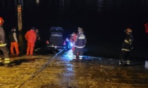 Auto si inabissa nel Lago Maggiore: 5 ore per tirarla fuori