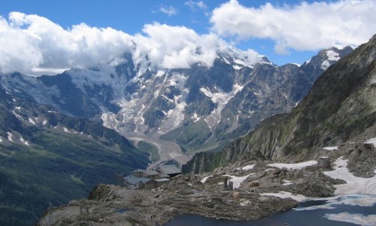 Ghiacciaio Belvedere sul Monte Rosa in ritirata: perde 10-15 centimetri al giorno