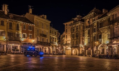 Picchia la moglie, il figlio lo colpisce per allontanarlo ma lui torna alla carica: arrestato