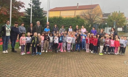 Donazioni di giochi e arredi alle scuole di Trecate dall'azienda "Birla Carbon Italy"