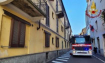 Incendio in un appartamento in via Mameli a Novara