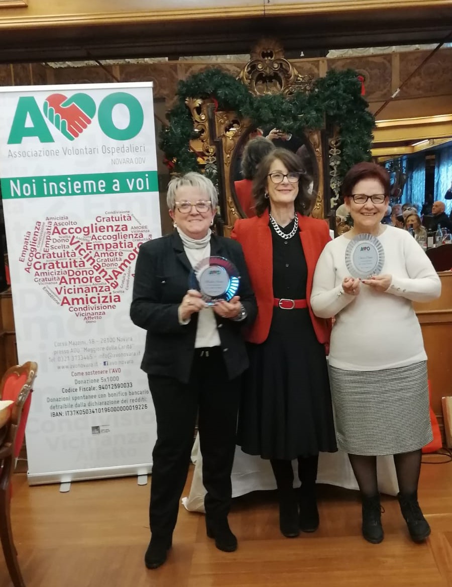 avo festa di natale volontarie mirella e chiara