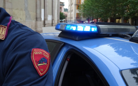 Aggressione domestica a Novara: donna ferita e marito arrestato