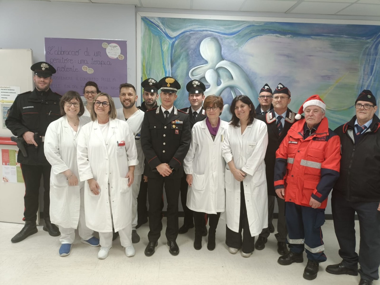 Borgomanero: i Carabinieri portano gioia ai giovani pazienti del Santissima Trinità