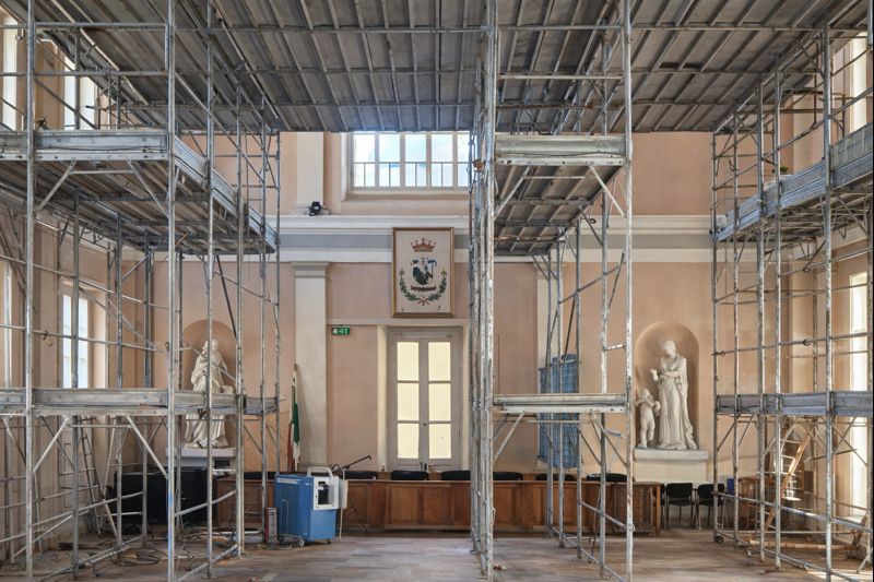 Galliate avvia il restauro della Sala Consiliare del Castello