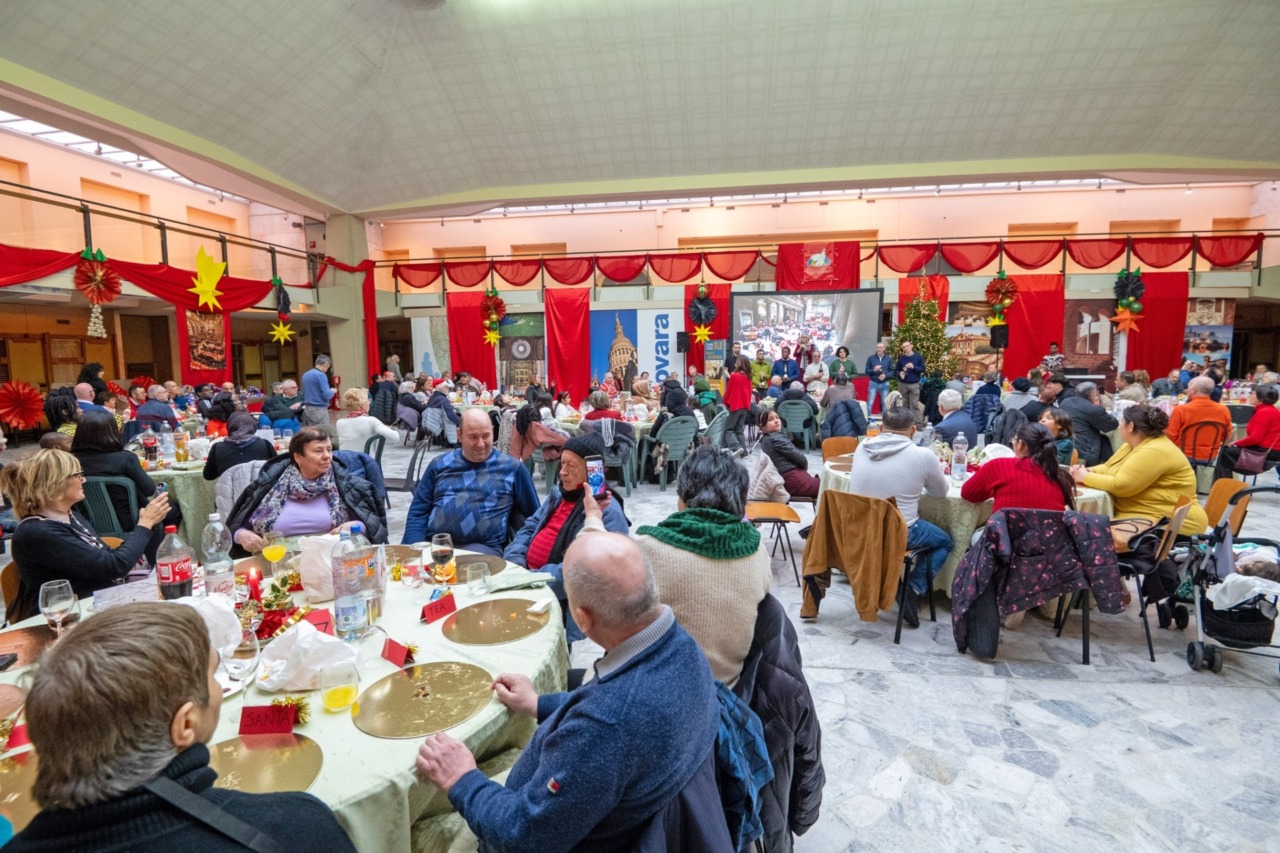 Natale di solidarietà a Novara: quasi 300 persone unite dalla Comunità di Sant’Egidio