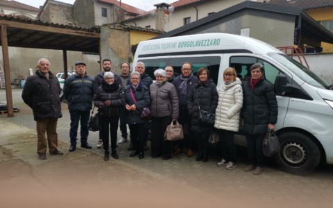 Associazione Volontari Borgolavezzaro lancia appello per un nuovo pulmino
