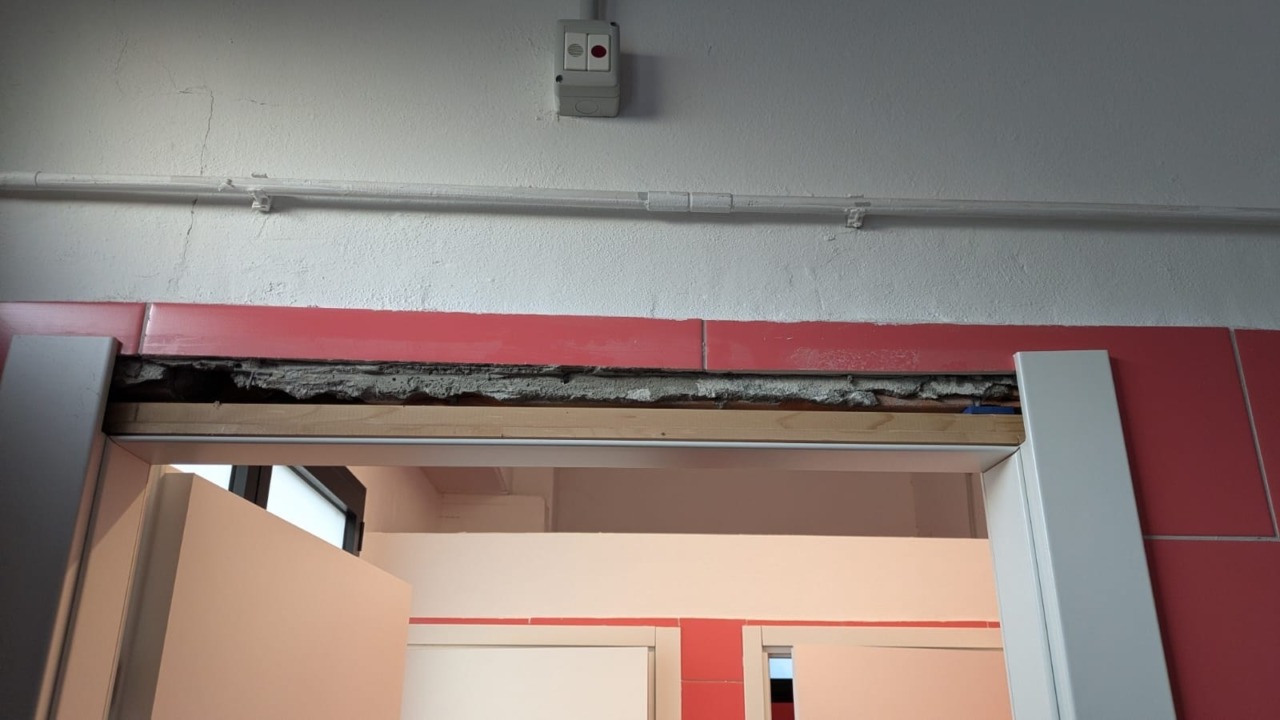 Atti di vandalismo alla palestra di Suno: minorenni colti sul fatto