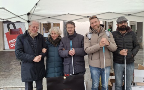 Gazebi Uci Novara/Vco per la raccolta fondi destinata all’associazione