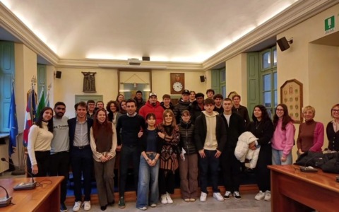 Giovani Fuoriclasse: a Novara un progetto sull’intelligenza artificiale per i giovani