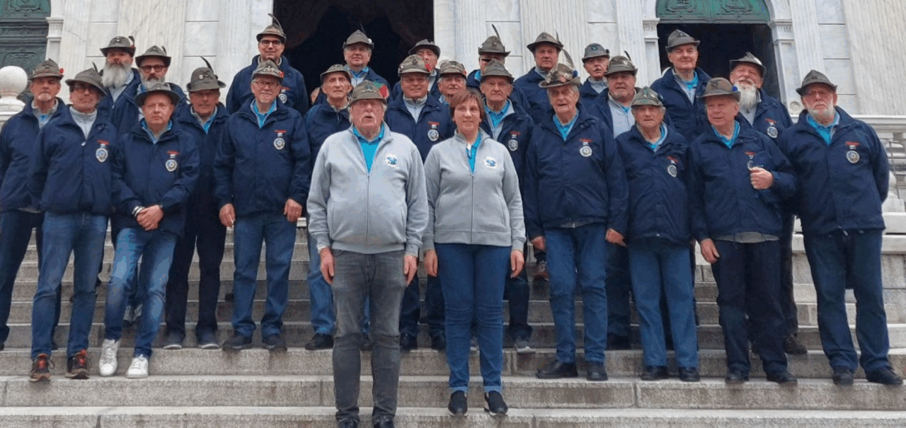 Il coro Ana Stella Alpina di Berzonno celebra 55 anni con un nuovo album
