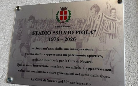 Novara celebra i 50 anni dello Stadio Comunale con una cerimonia emozionante