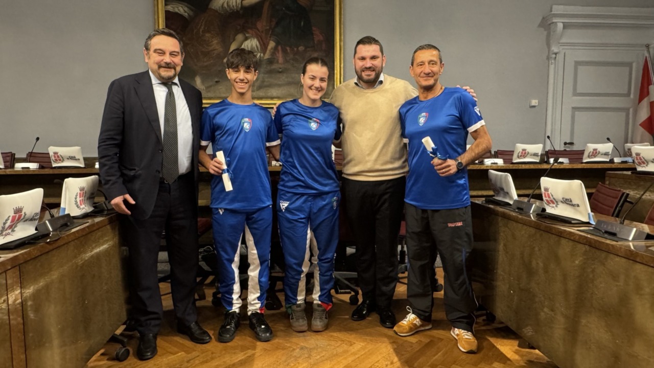 Premiazione a Novara per la famiglia Sgrò, campioni di kick boxing