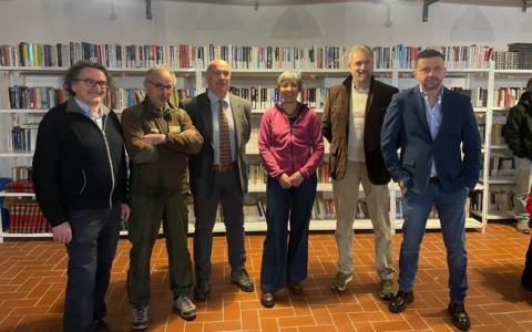 Successo per la conferenza sul lupo a Boca