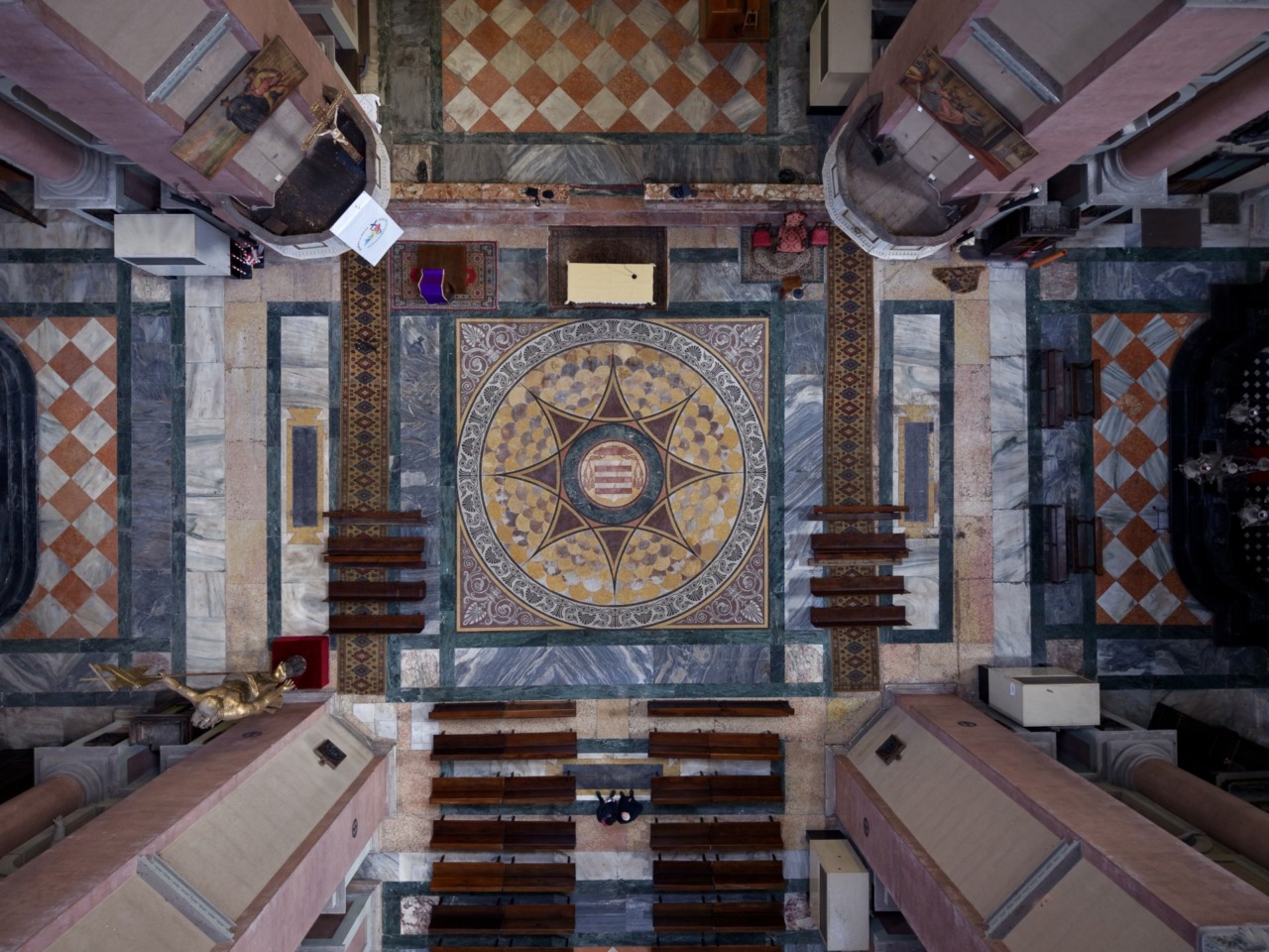 Terminato il restauro della pavimentazione sotto la Cupola di San Gaudenzio