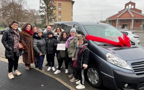 Acquistato un nuovo pulmino per l’Associazione Down Novara