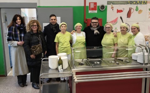 Attivazione della cucina nella scuola Bollini: quasi 300 alunni serviti come a casa