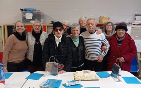 Celebrazione all’Auser Aps di Arona per i partecipanti al laboratorio creativo