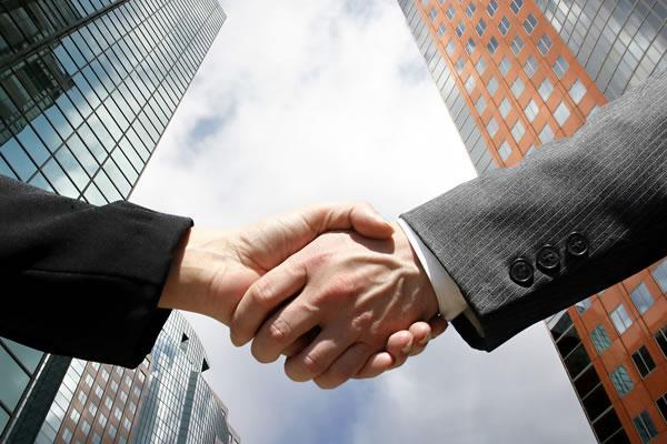 Crescita delle imprese: Novara guida il trend nel 2025