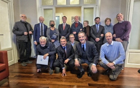 Denti sani a scuola: a Novara un’iniziativa per le cure odontoiatriche dei bambini vulnerabili