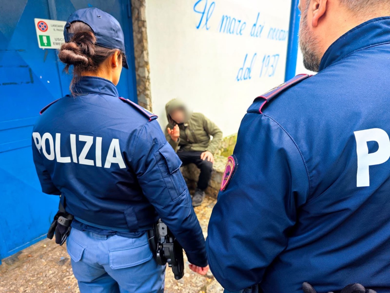 Espulsione di un egiziano irregolare a Novara: intensificati i controlli