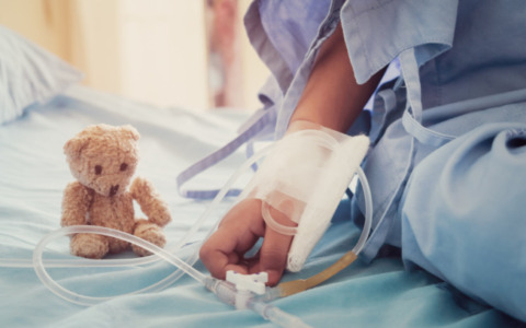 Giornata Mondiale contro il Cancro Infantile: a Novara piantato un melograno di speranza