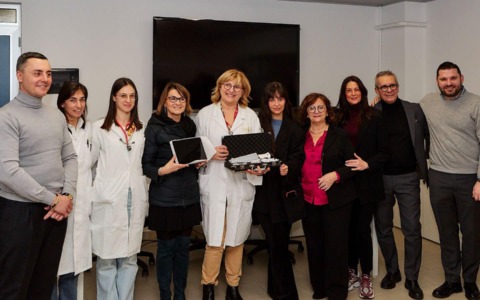 Importante donazione di un ecografo alla Pediatria di Novara