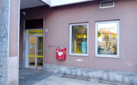 Riapre l’ufficio postale di Cameri dopo i lavori di ristrutturazione