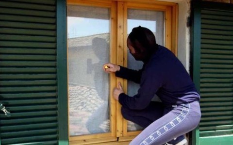 Sindaco di Comignago lancia un appello contro i furti in casa