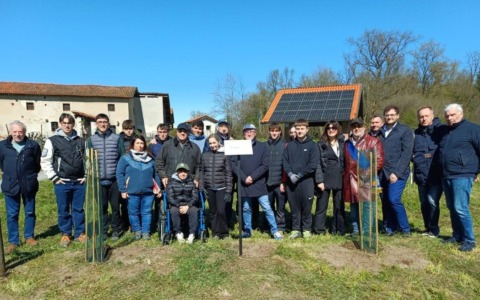 A Bellinzago Novarese, piantati 25 ciliegi selvatici al Mulino Vecchio