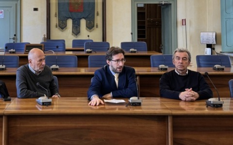 Finanziamenti per palestre e bonifica amianto nella Provincia di Novara