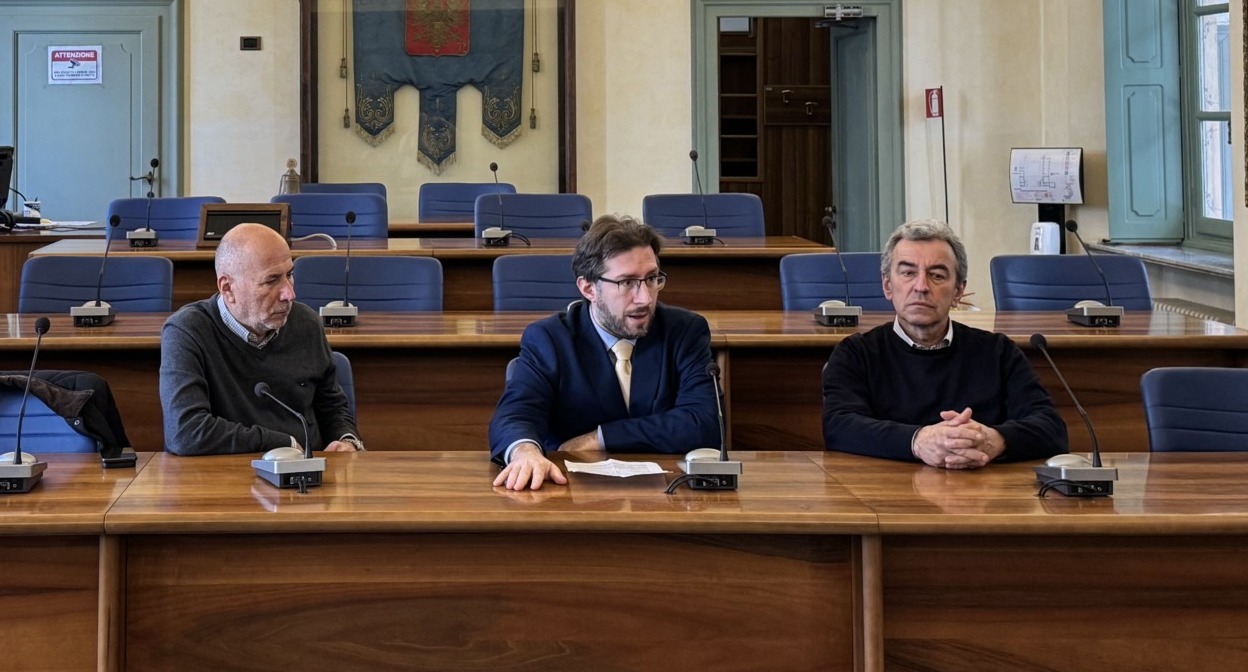 Finanziamenti per palestre e bonifica amianto nella Provincia di Novara