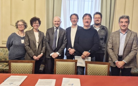 Il progetto “In squadra anch’io” si espande nel Medio Novarese: sport gratuito per i giovani in difficoltà