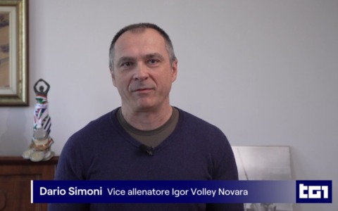 Il vice allenatore della Igor salva una donna nel canale di Treviso