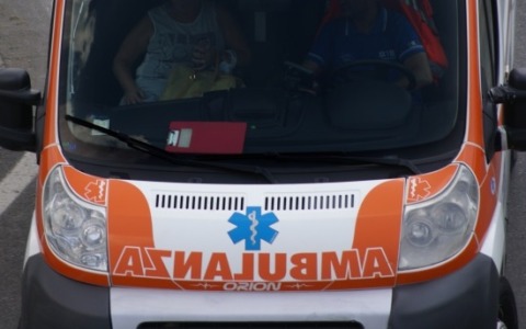 Investita una donna di 62 anni in via Casorati a Novara: è in gravi condizioni