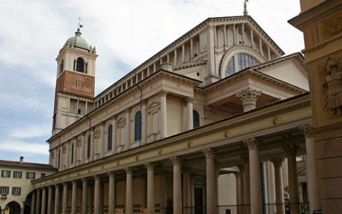 Programma della Via Crucis del Venerdì Santo a Novara