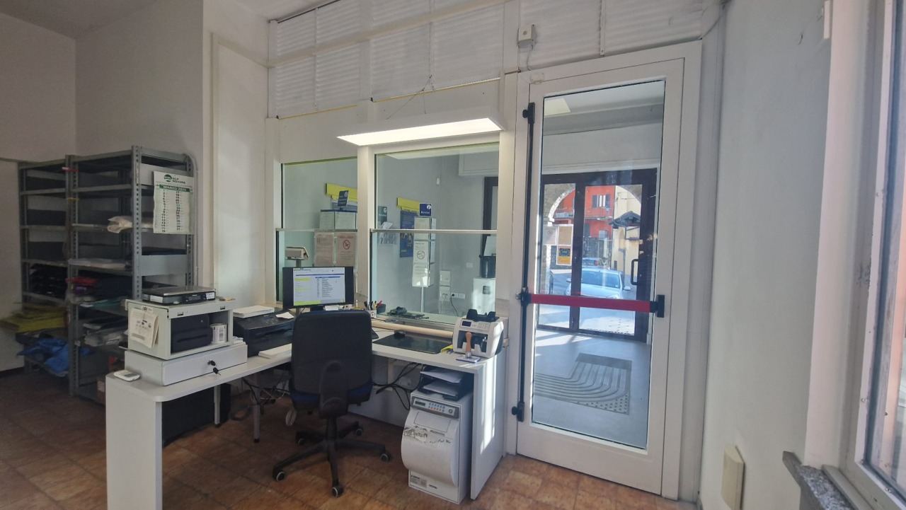 Riapre a Bolzano Novarese l’ufficio postale rinnovato secondo il modello Polis