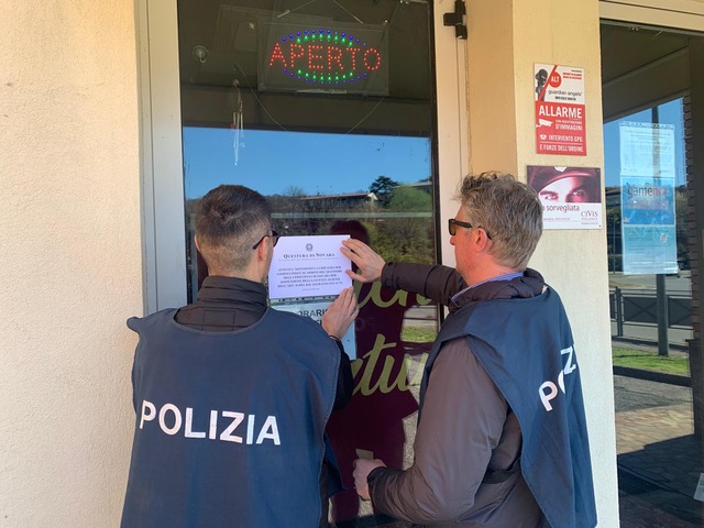 Sospensione della licenza per sala VLT a Castelletto Ticino dopo il lavoro di un minorenne