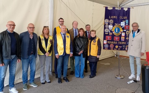 A Novara, 250 smartphone riciclati si trasformano in alberi: il progetto Lions–Assa prosegue