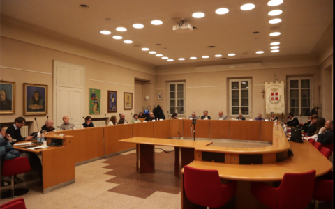 Borgomanero: il Consiglio comunale si riunisce domani per importanti discussioni