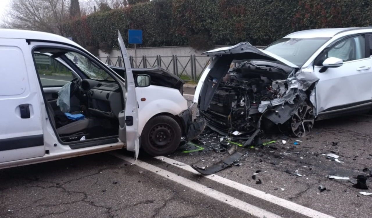Carabiniere in servizio non attivo salva feriti dopo un incidente stradale