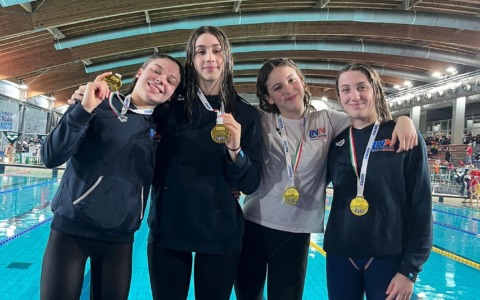 Emma Crepaldi conquista 3 ori e 3 argenti e guida la Libertas Nuoto Novara ai Criteria nazionali di Riccione