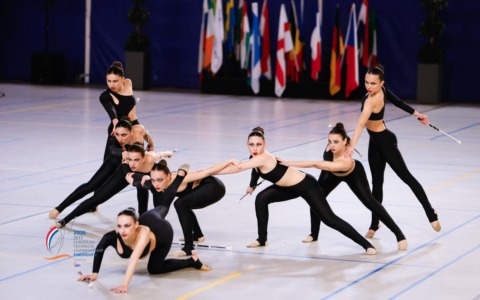 Il Twirling Santa Cristina conquista l’oro nel Dance Twirl Team
